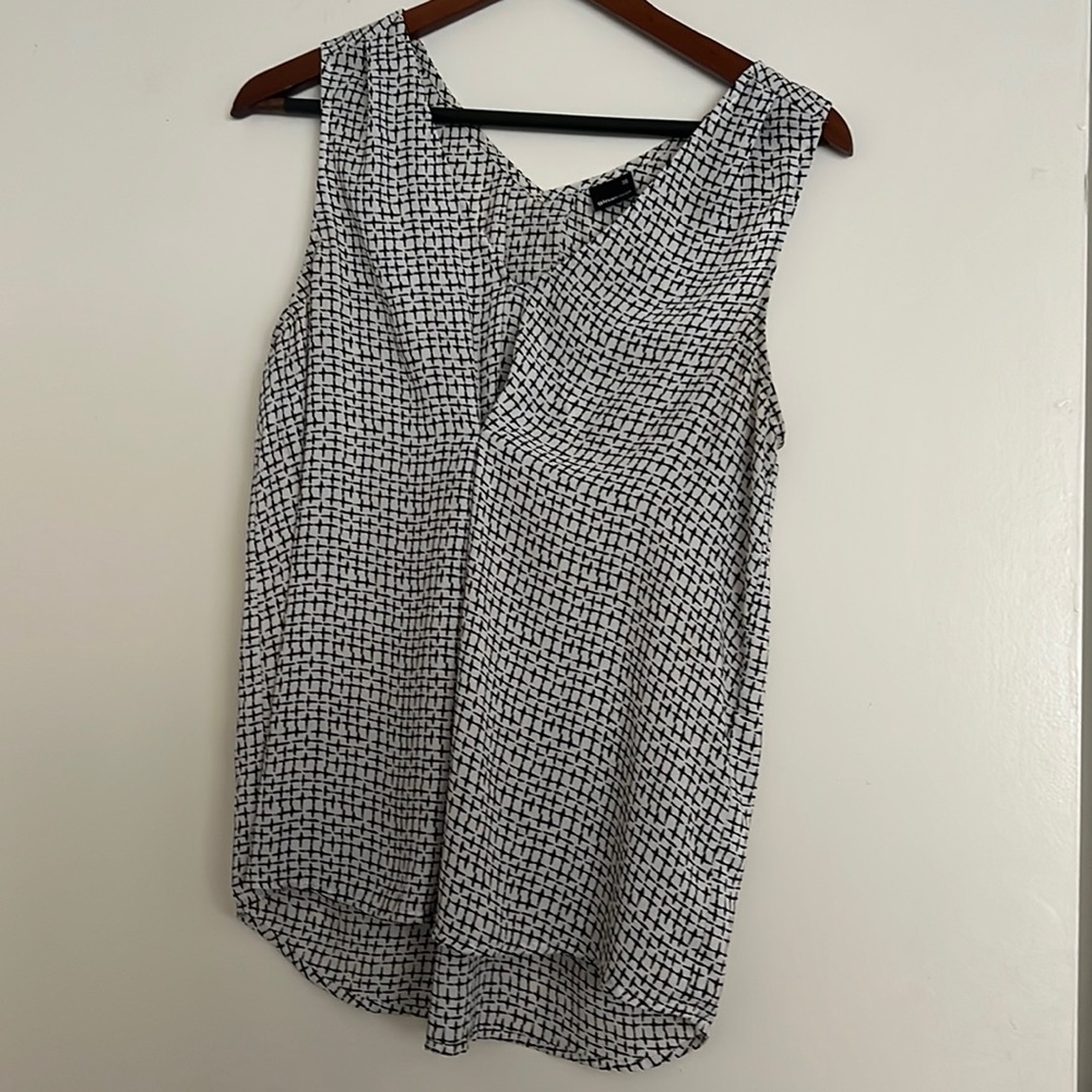 Flowy Breezy top black / white Gina tricot